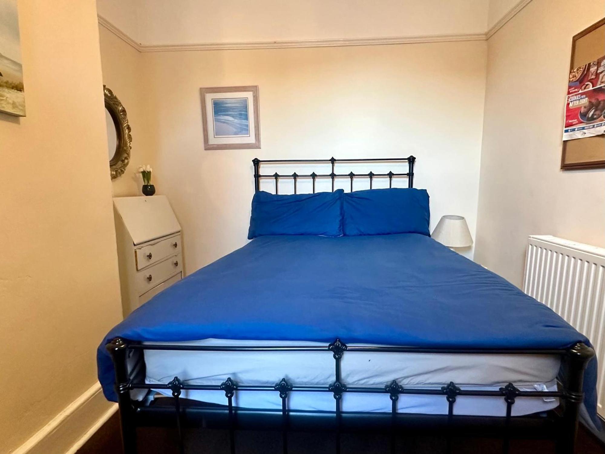 4 Bed Homely Retreat - Wolverhampton Exteriör bild